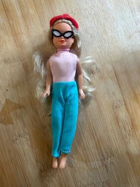 VTG 90s Kid Kore doll